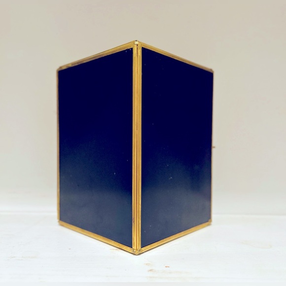 Vintage Crowning Touch Taxidermy / Terrarium - Picture 5 of 5